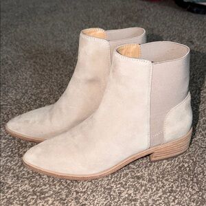Elegant Beige Ankle Booties